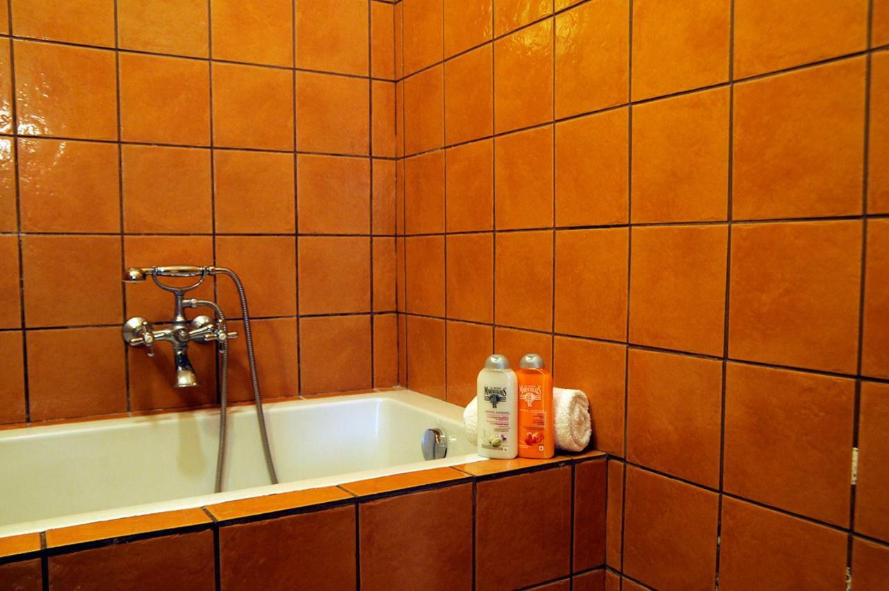 Mosaics Aprtm Touching Acropolis Appartement